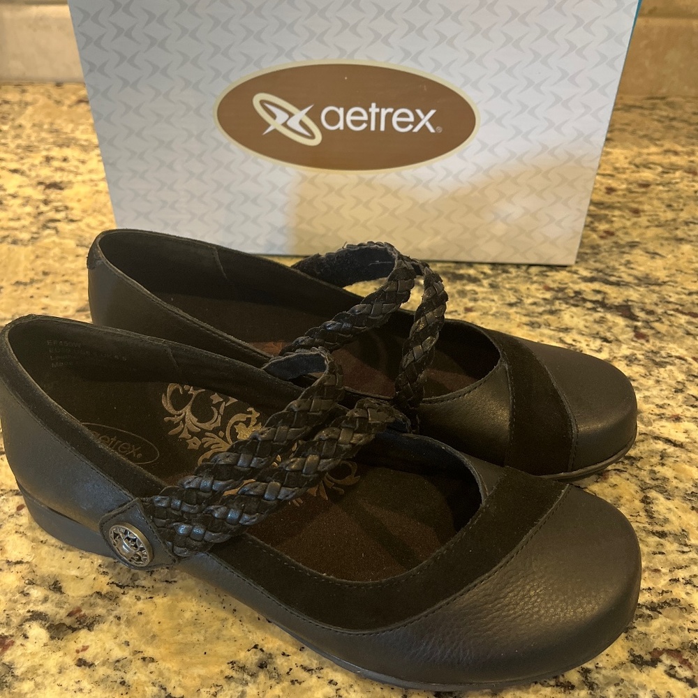 NIB Aetrex Braided Mary Janes 8.5